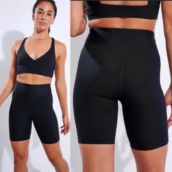 YEAR OF OURS Black High Waisted Athletic Active Ribbed Biker Shorts EUC Size S - Picture 2 of 7